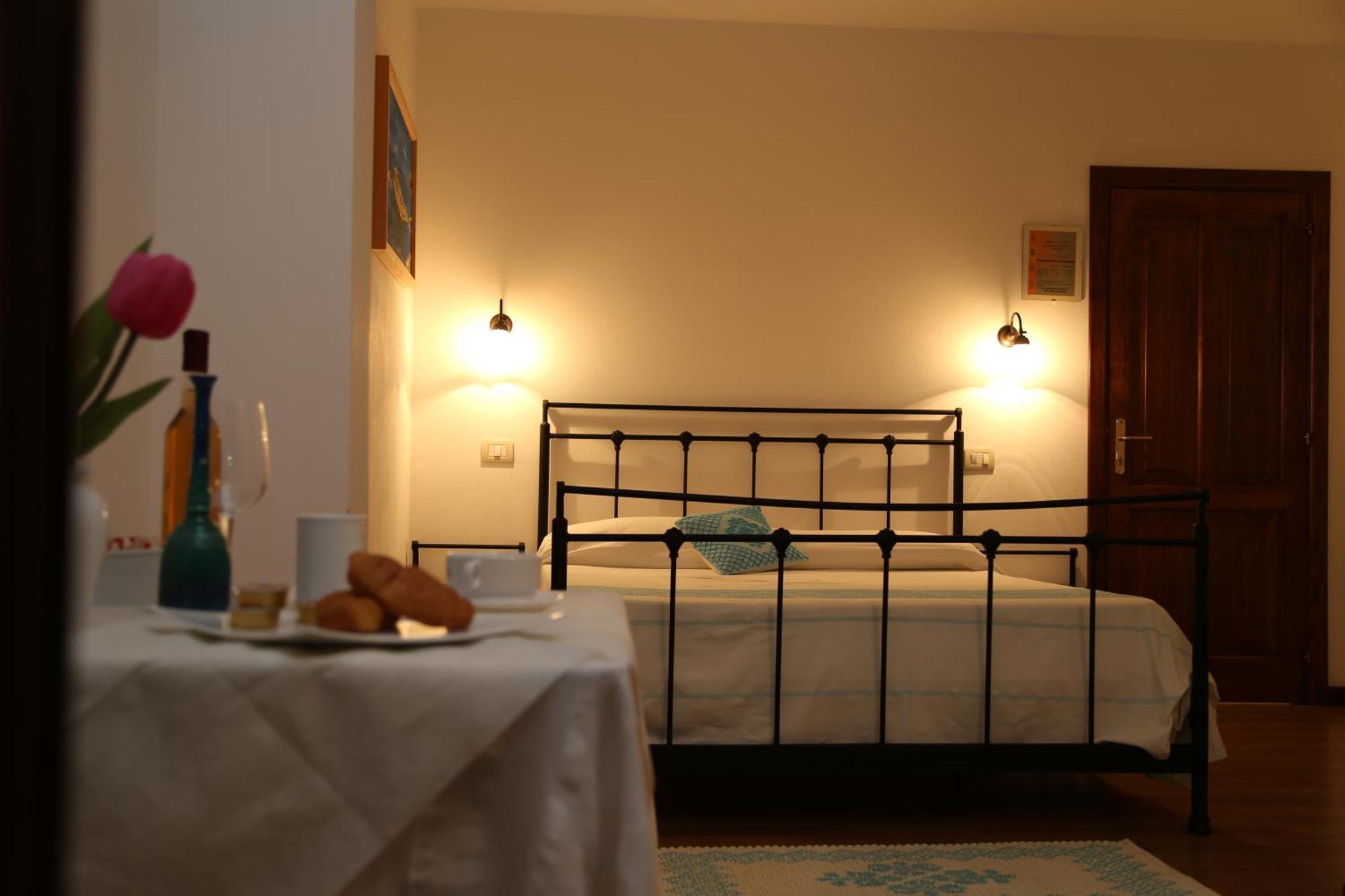 B&B Tre - Rooms & Relax Oristano Oda fotoğraf