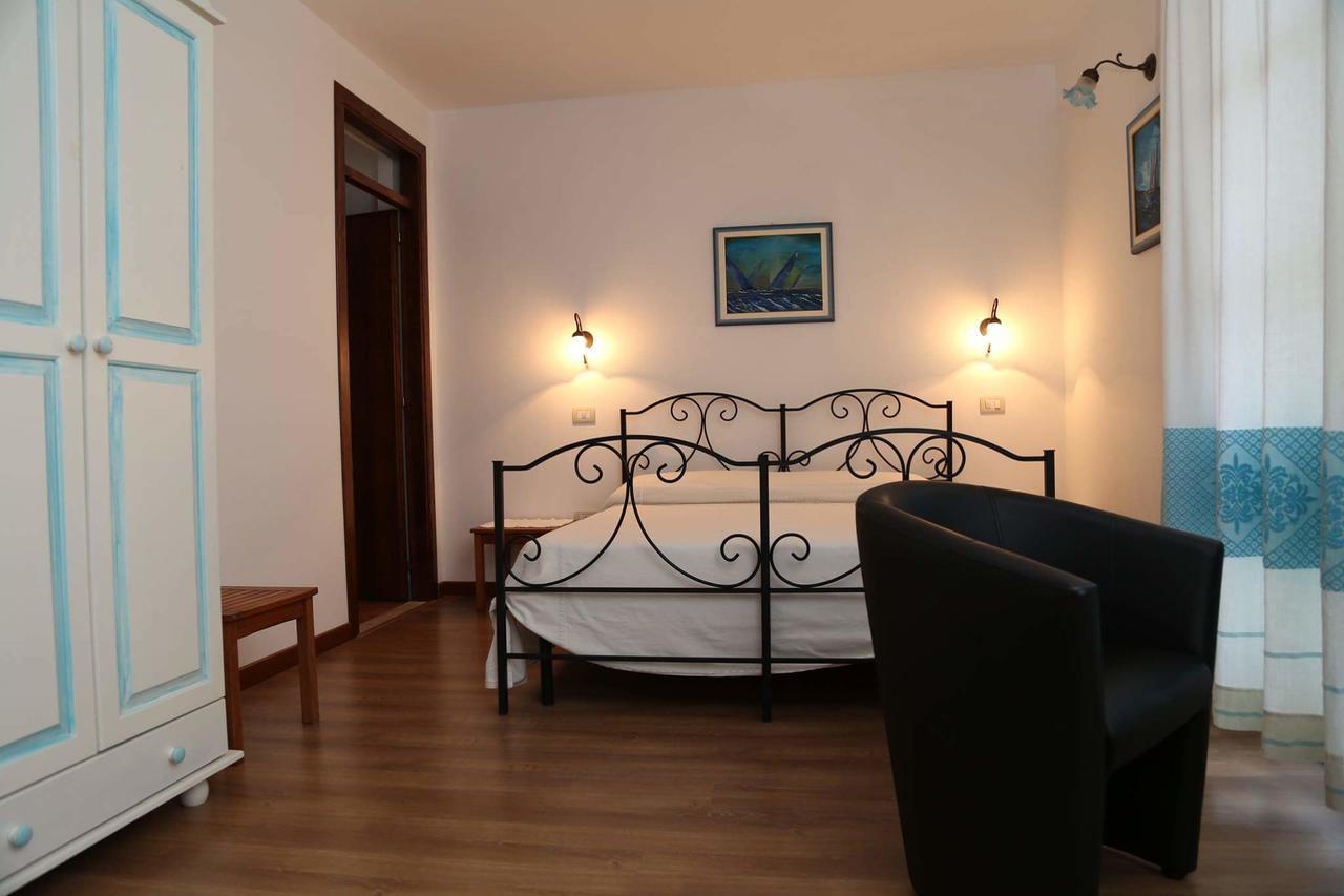 B&B Tre - Rooms & Relax Oristano Dış mekan fotoğraf
